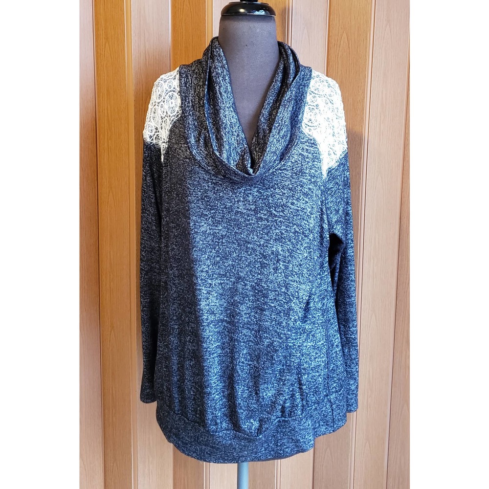 Ivy Ridge size XL gray with white cowl neck sweater